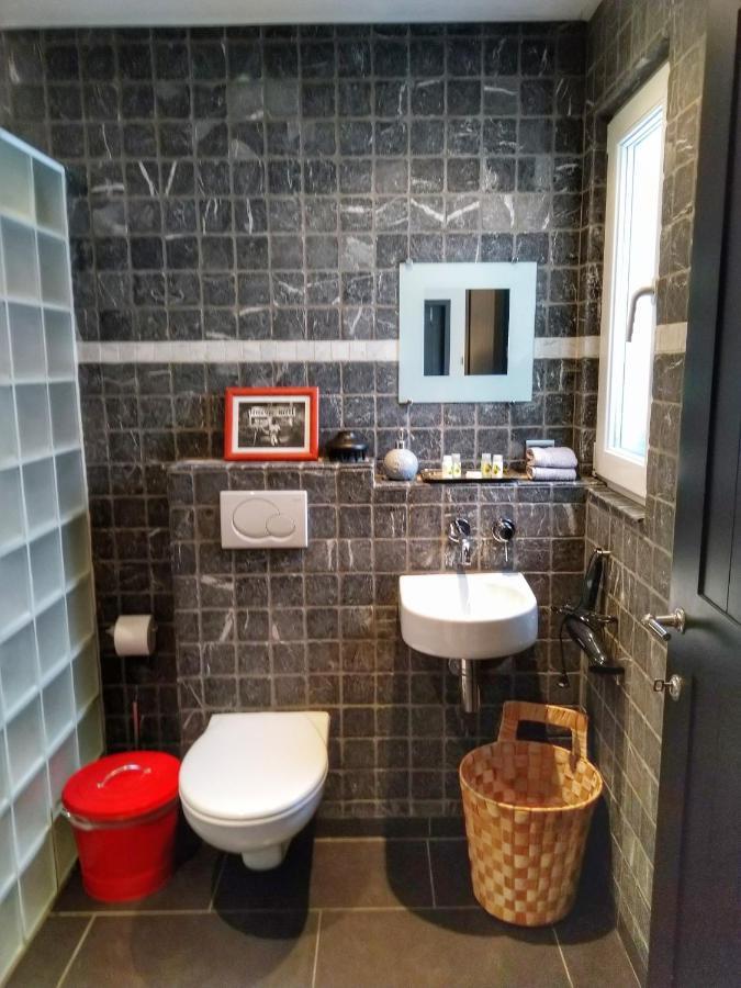 The White Door Apartment อาลสท์ ภายนอก รูปภาพ